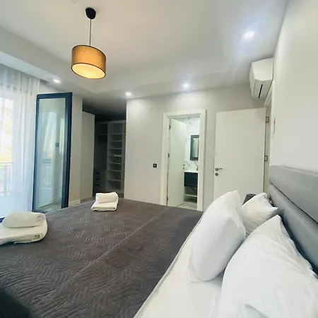 Villa *