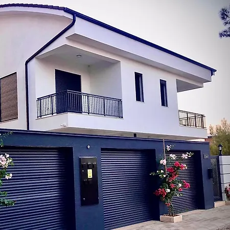 Villa Döşemealtı